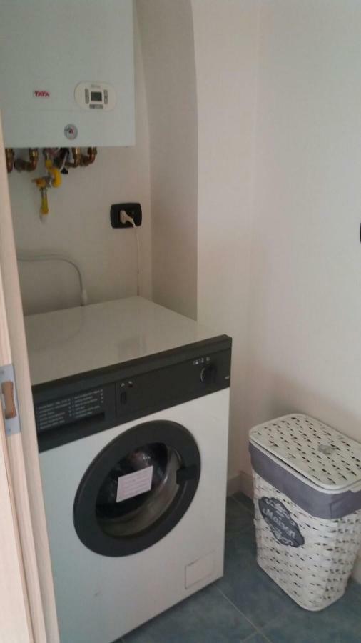 Happy Sunday Appartement Trani Buitenkant foto