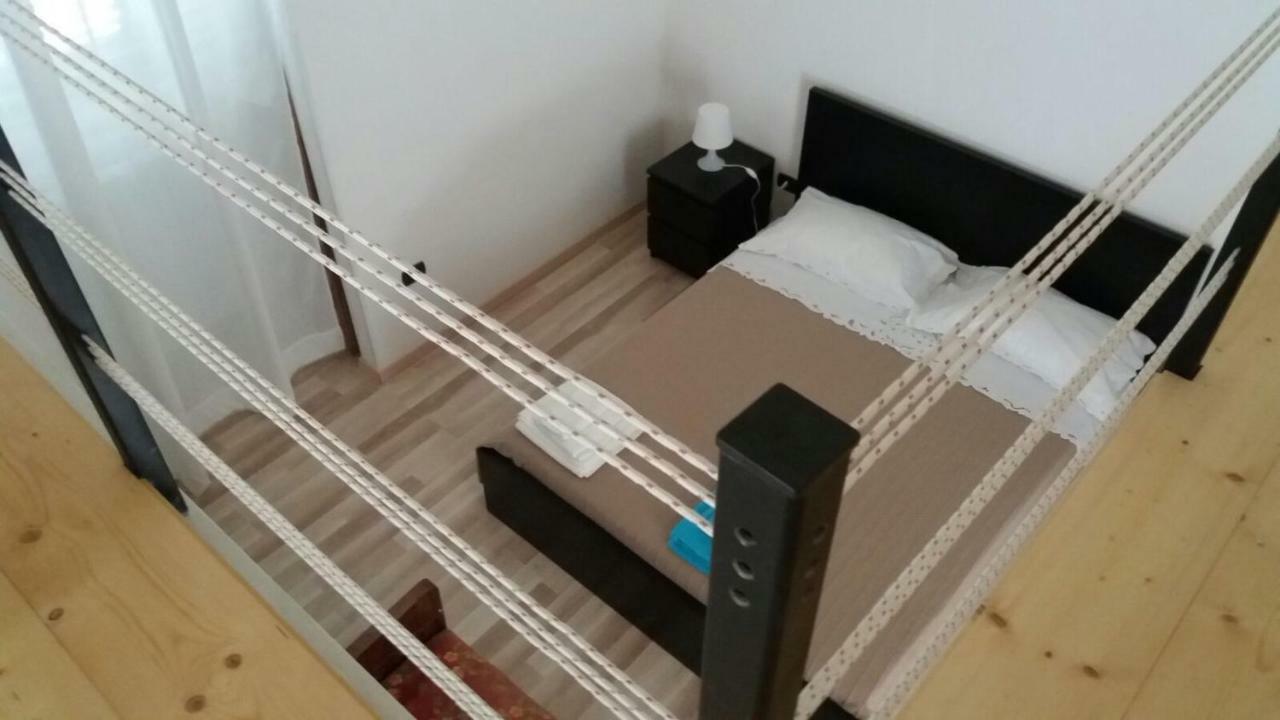 Happy Sunday Appartement Trani Buitenkant foto